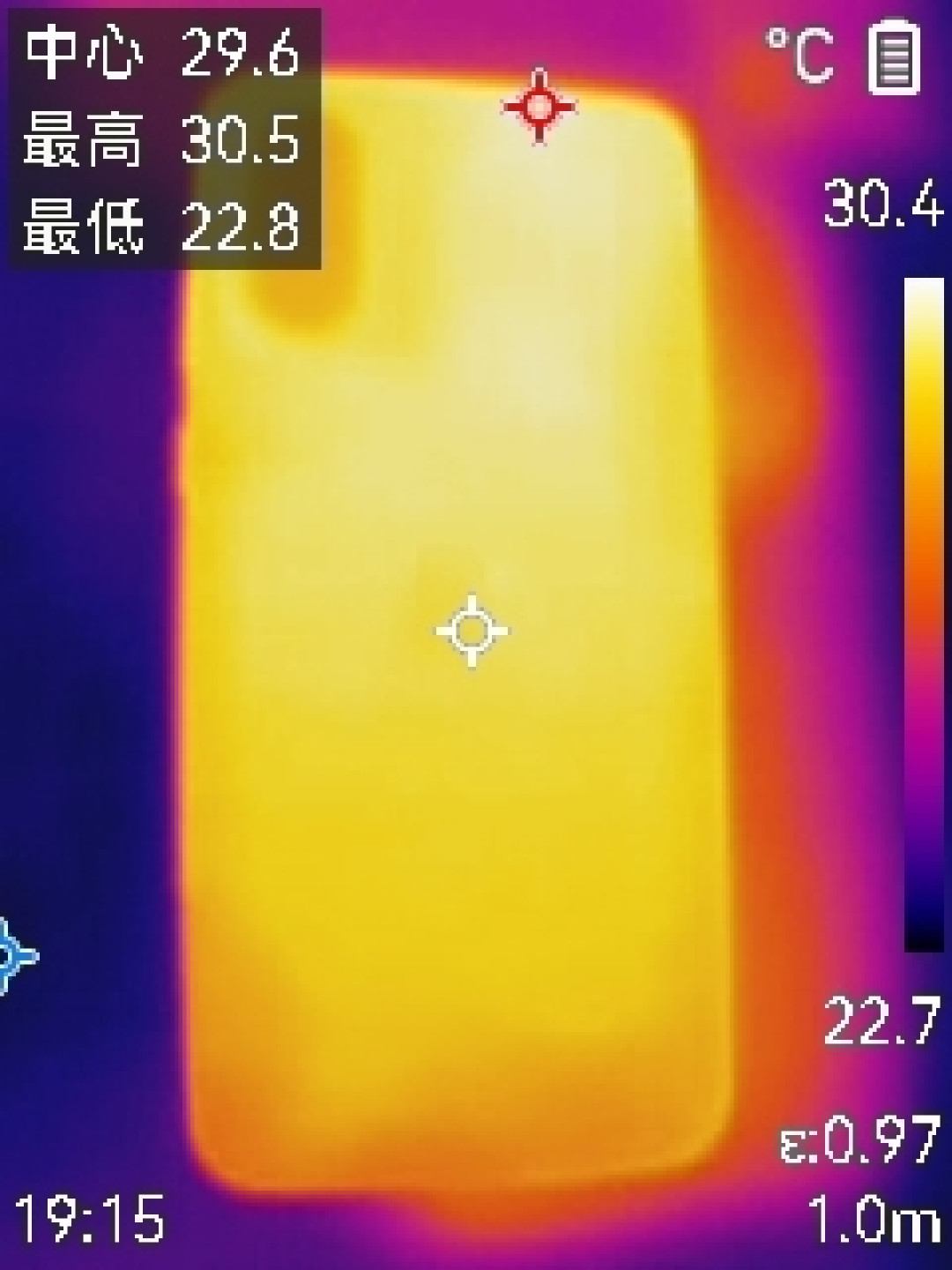 通宵五排都不带电量焦虑！一加ACE6T评测：让充电宝厂家流泪的超长续航