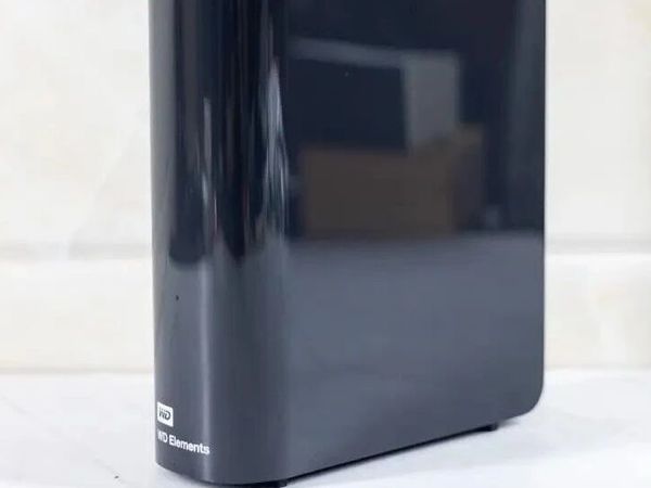 小姐姐的大别野安全下车,1T不足100元,WD Elements 14TB开箱体验