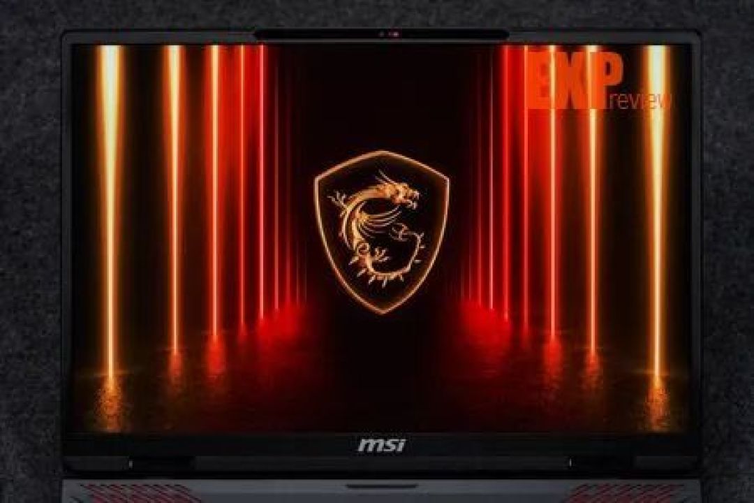 微星泰坦18 Pro 锐龙版2025评测:X3D处理器坐镇,打造高性能游戏本