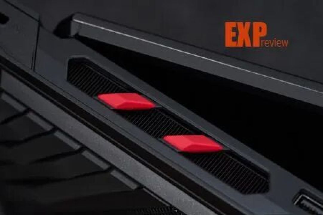 微星泰坦18 Pro 锐龙版2025评测:X3D处理器坐镇,打造高性能游戏本