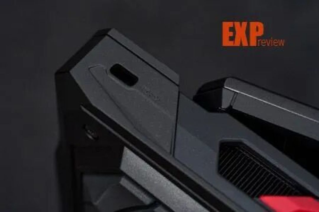 微星泰坦18 Pro 锐龙版2025评测:X3D处理器坐镇,打造高性能游戏本