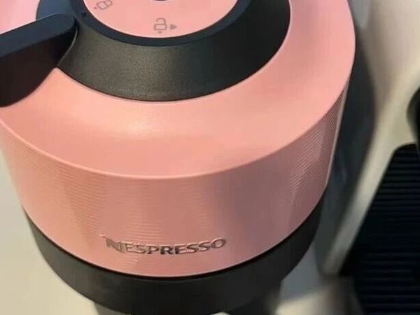 一台母亲节Nespresso粉色咖啡机的甜蜜与烦恼