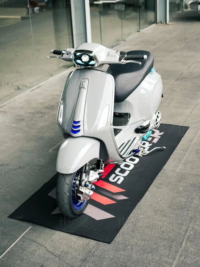 Vespa改装新玩法⁉️
#vespa改装厉害了 #Vespa #潮酷改装案例 #改装车文化
制动性能瞬间跃升，每一次减速，都是对安全与速度的完美掌控。精准制动，机械美学，实力升级。Brembo刹车就