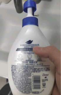 多芬深层营润沐浴乳：洗出冬日水润肌