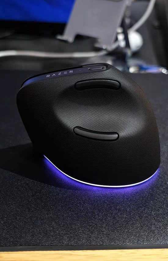 雷蛇新款垂直AI无线鼠标Pro Click V2