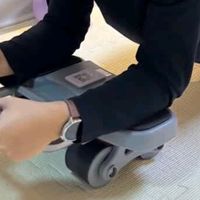 匹克四轮健腹轮：自动回弹设计