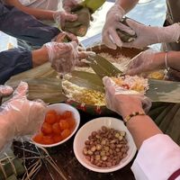 巨型肥肉粽 vs 传统肉粽？我们汇总了127位食客的真实体验，答案揭晓