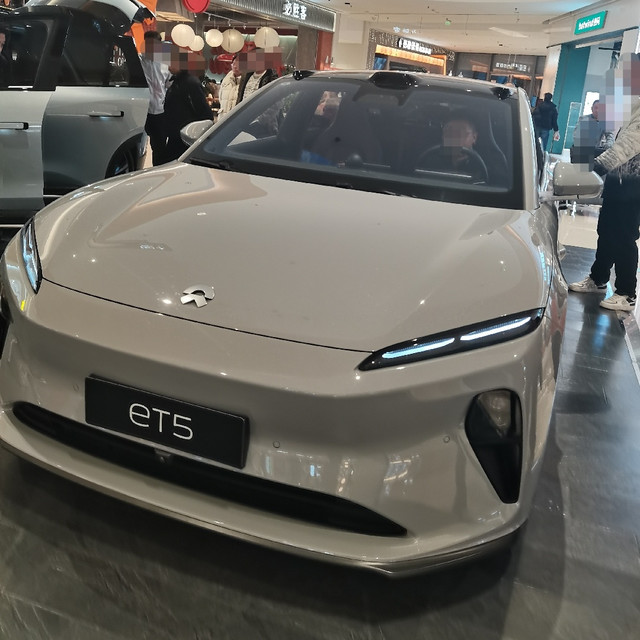 蔚来ET5｜是不是颜值与实用兼得的纯电出行优选？