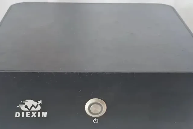 不到 200 元的 AMD 小主机！性能堪比j4125，带8+32，还有双SATA