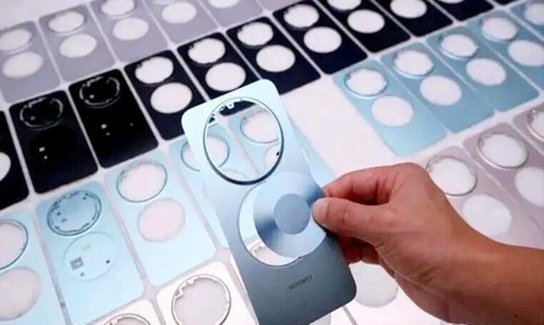 Mate80 Pro Max首拆：不止是组装，一体化雕刻机身工艺令人惊叹