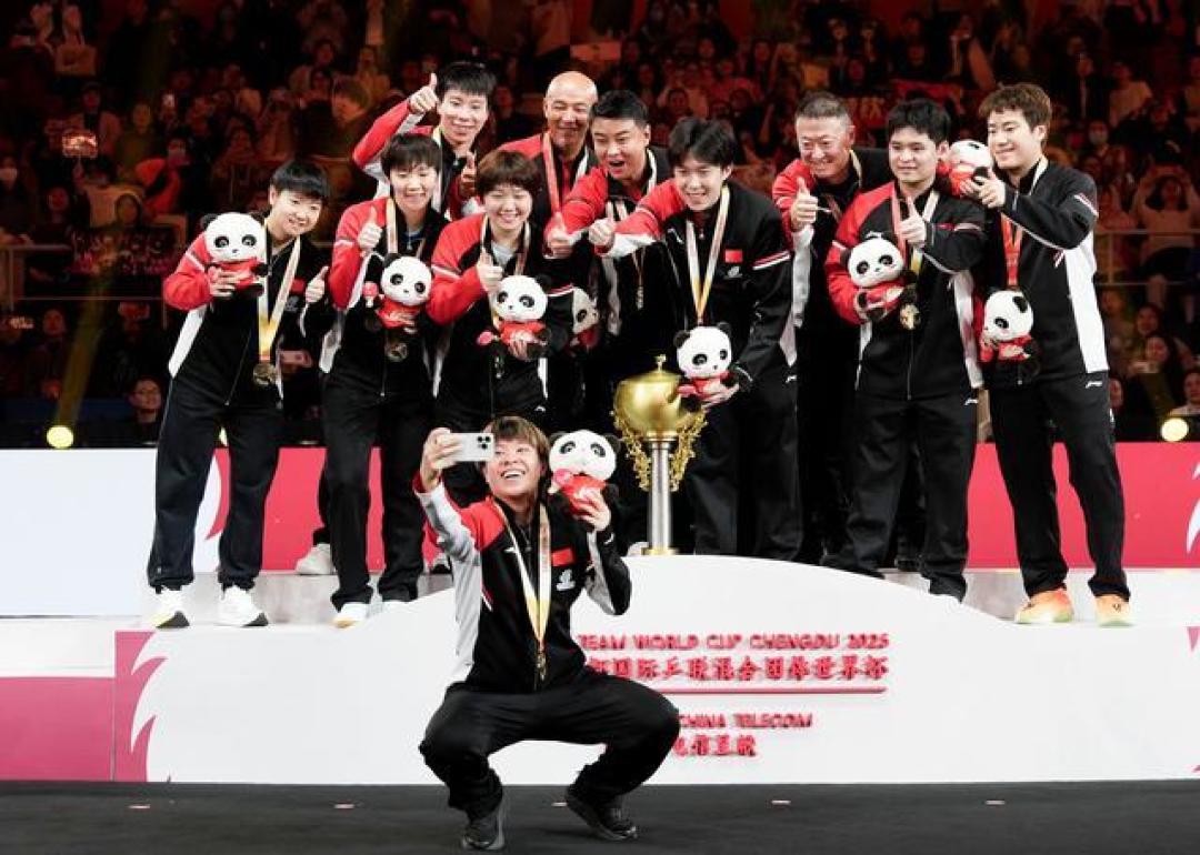 国乒8-1横扫日本强势卫冕,豪取混团世界杯三连冠