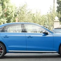 奥迪S4：外观低调，内饰中规中矩