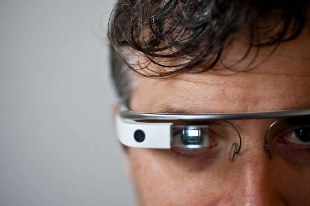 Google 眼镜杀回来了!最强 AI 上头,两大潮牌站台,还有一款中国造