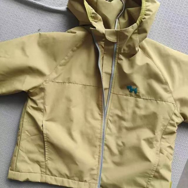 救命！这款防水加绒童装让娃在雪地里撒欢我也不慌✨