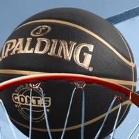 斯伯丁黑金篮球：球场利器，开启专业级畅玩体验