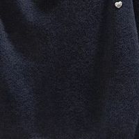 含绵羊毛圆领毛衣的深度体验