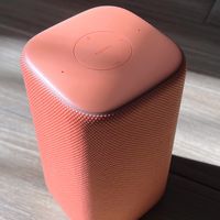 多彩高颜值+强大AI芯：小米这款音箱，让你动嘴不动手