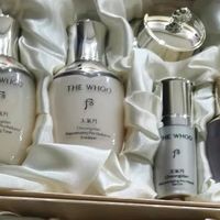 后Whoo津率享水乳礼盒6件套：圣诞送礼的滋润之选