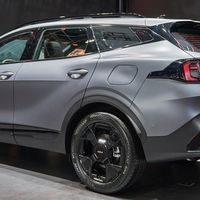 起亚新狮铂拓界迎来焕新，亮相广州车展，爆款SUV再次更新！