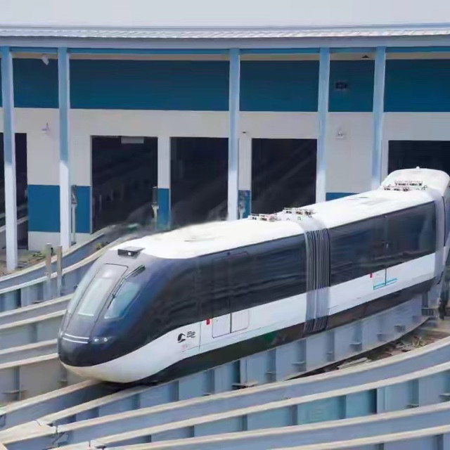 地铁审批收紧，比亚迪云巴要火了！全国首条环形云巴在济南开通