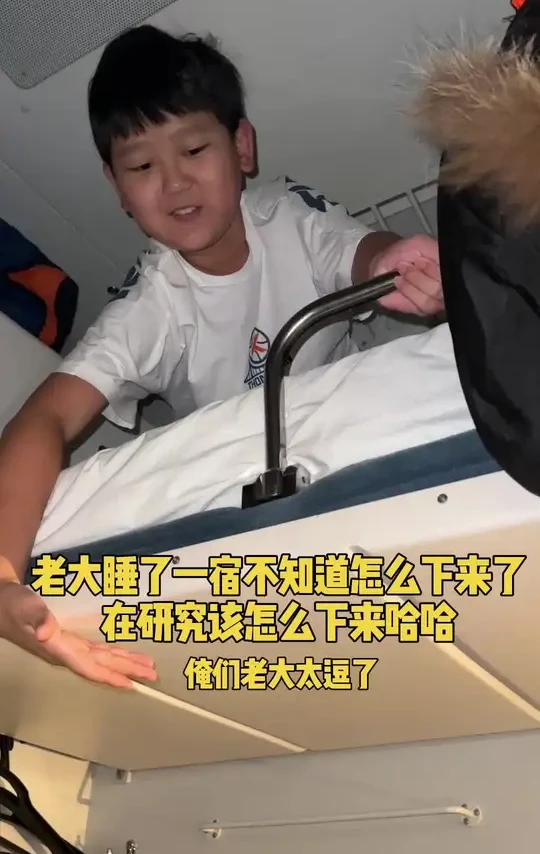 给大家把唇膏挂上链接吧，冬天天气干燥，嘴唇子爱起皮，抹上这个唇膏又滋润又不掉色#胡萝卜素唇膏千人千色