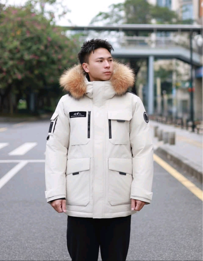 波司登男士羽绒服