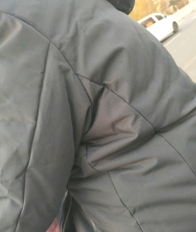 雪中飞男士羽绒服