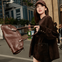 Zara vs COACH复古穿搭谁更胜一筹？我们汇总了87位用户真实观点，结论在这