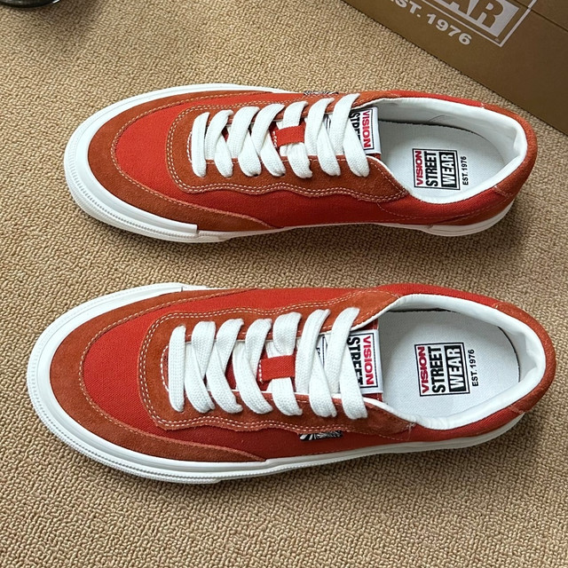 Vision Street Wear板鞋：美式复古新选择