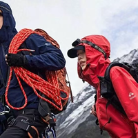 探路者极地防寒服 vs 专业登山品牌？我们汇总了127位户外用户的真实体验