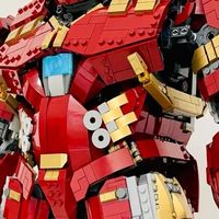 双十二亲子拼装时光，反浩克机甲点燃男孩英雄梦