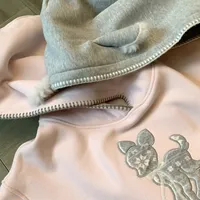 刺绣雪花烫钻卫衣 vs 素色厚绒卫衣？我们汇总了127位用户真实体验，答案在这