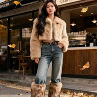 秋冬穿搭选大地色系还是低饱和色调？128位用户真实体验告诉你答案