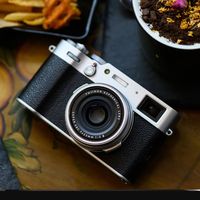 富士X100VI vs 理光GR3x？我们汇总了127位街拍爱好者的观点，结论在这