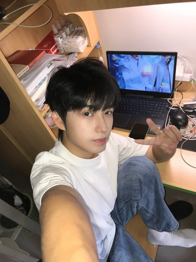 研1️⃣油痘肌男生低成本护肤！百元搞定！