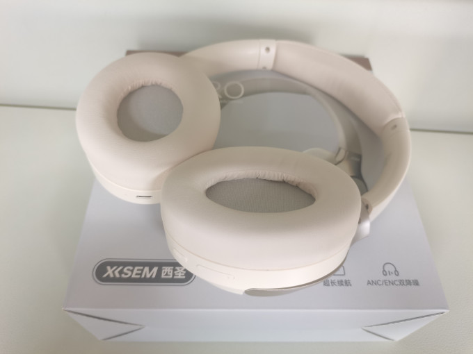 西圣蓝牙耳机