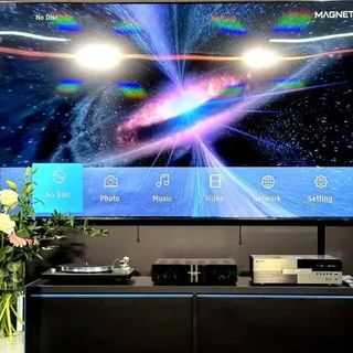 如何充分发挥4K/8K电视音画质效果？看电影搭配它