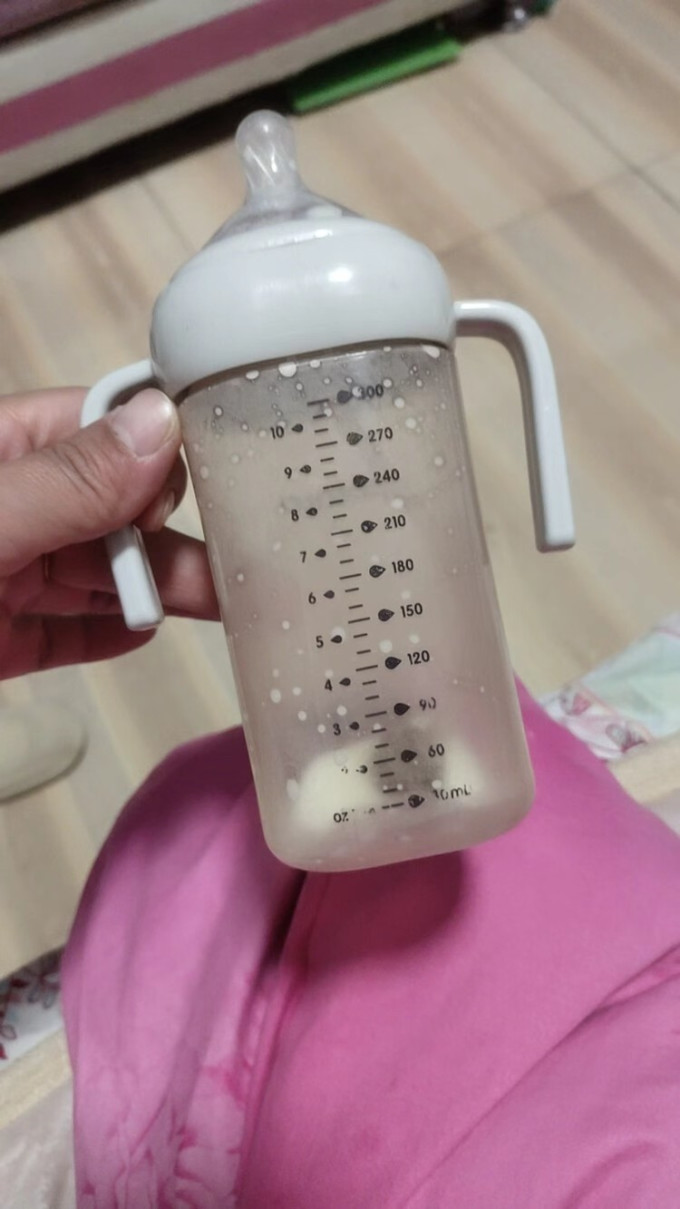 小土豆奶瓶
