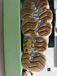 溯溪买KEEN挺靠谱