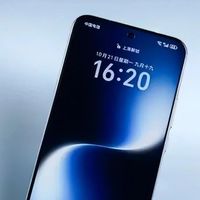 荣耀Magic7加速清仓，16GB+512GB跳水1266元，5650mAh+IP69