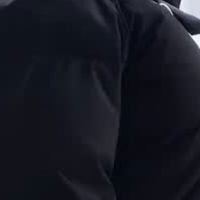 冬季长款黑色连帽外套