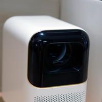 家庭影音室选投影仪还是电视？抗光幕布到底有没有用？843+用户观点大PK