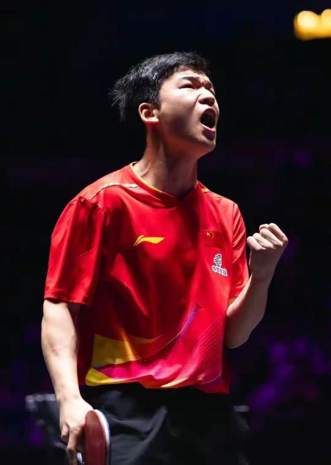 苦战六局4-2逆转!向鹏16-14拿下关键分,惊险晋级八强
