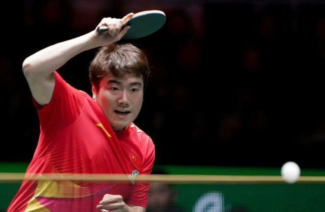 国乒内战一边倒!林诗栋4-0横扫梁靖崑,15-13逆转成转折点