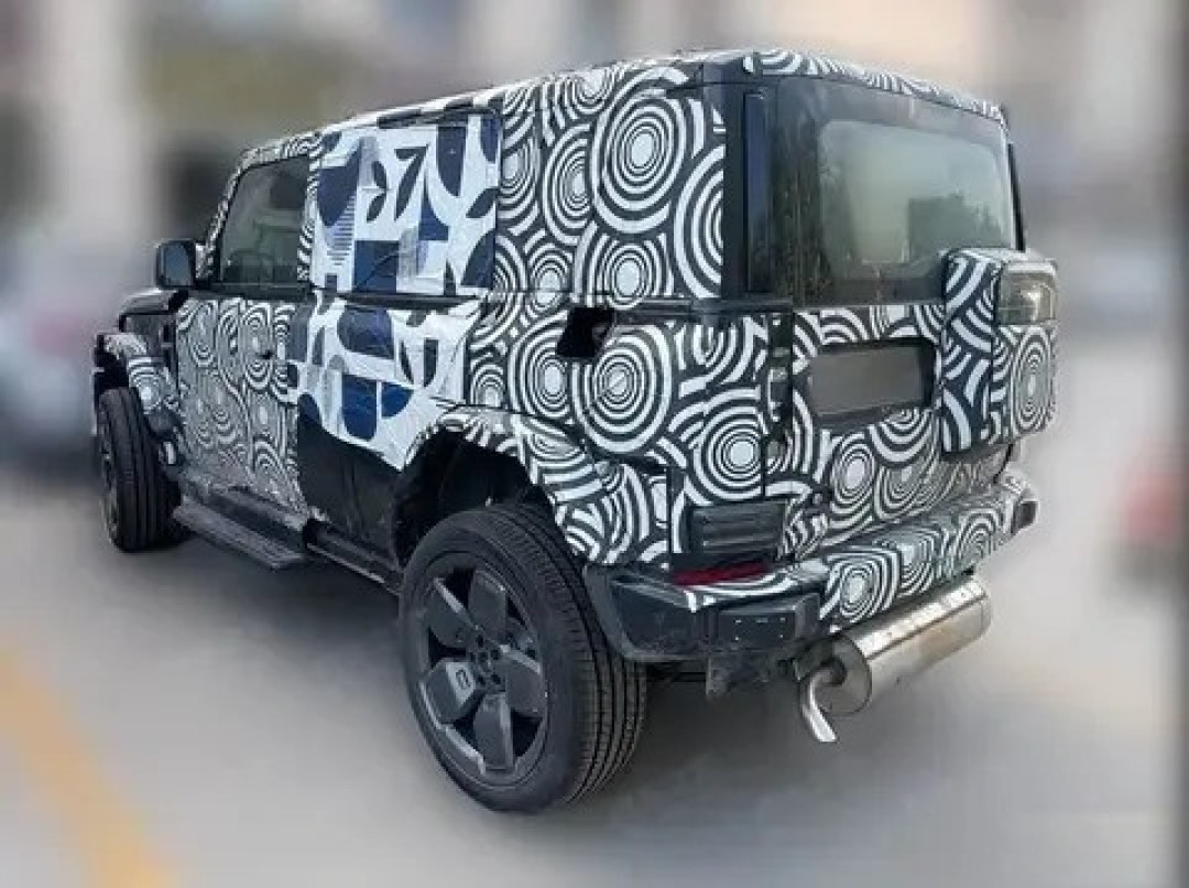 iCAR V25增程式SUV谍照曝光 轴距2780mm续航约200km