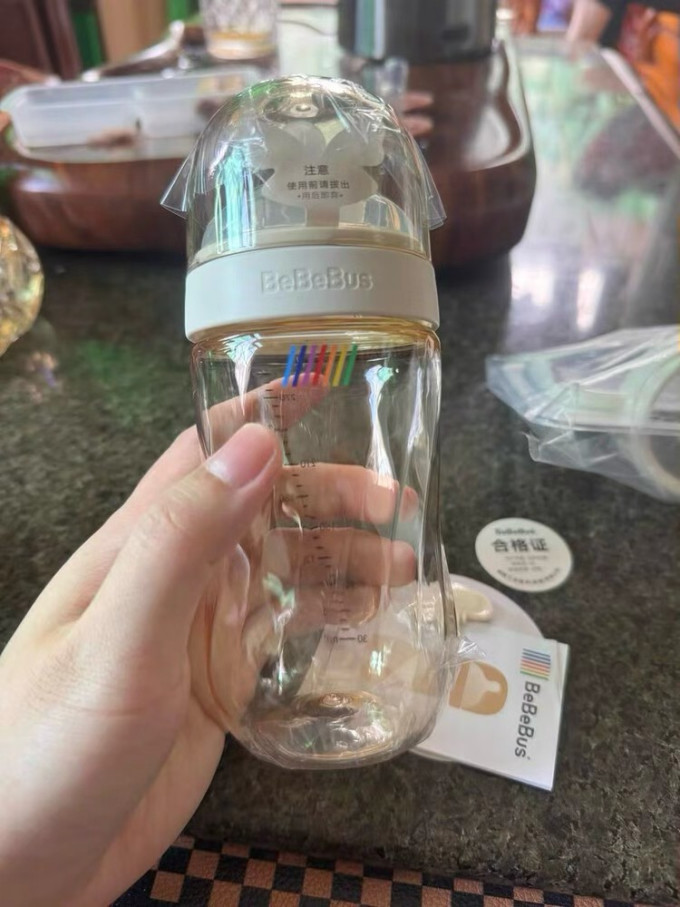奶瓶