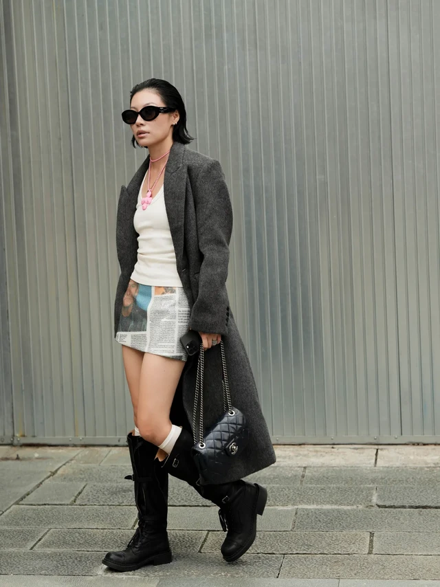 ONLY 30｜熠然时刻
与ONLY好友们 共赴秀场，熠熠生光
#ONLY30 #ONLY30周年庆  #ONLY三〇而熠  #ONLY新品时装秀  #上海时装周  #时装周 #ONLY2025秋冬系