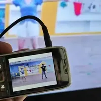 让老诺基亚手机变废为宝！只需5块钱的AV线，就能连接电视