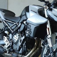 铃木GSX-8R：中量级仿赛优选