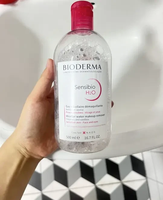 掌管古希腊卸妆的神!!!